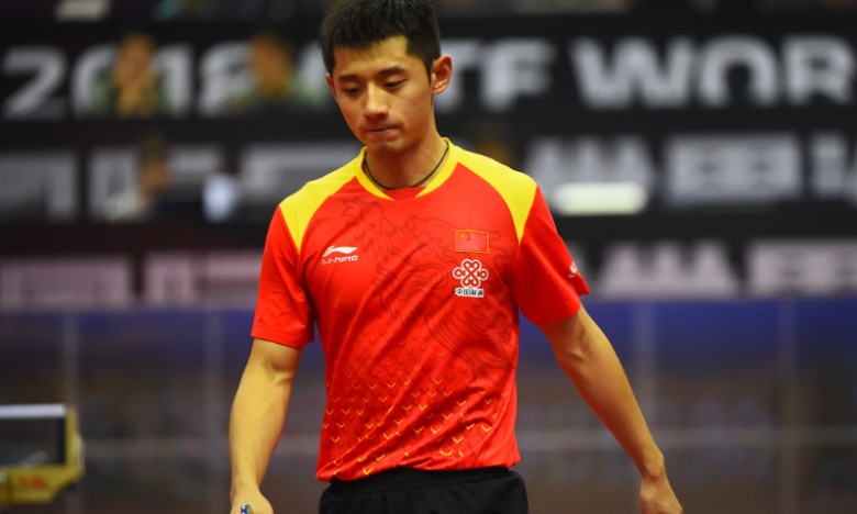 Легендарный Zhang Jike массово лишается контрактов с брендами из-за скандала с азартными играми