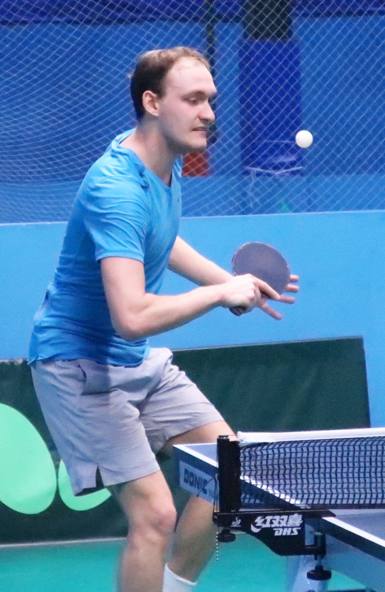 Загиров Марат - настольный теннис фото