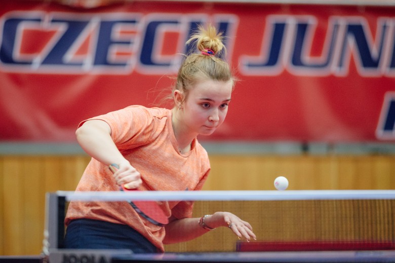 Арина Слаутина на Czech J&C 2020 - настольный теннис фото