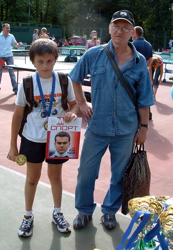 Стас Меркушев с тренером - настольный теннис фото