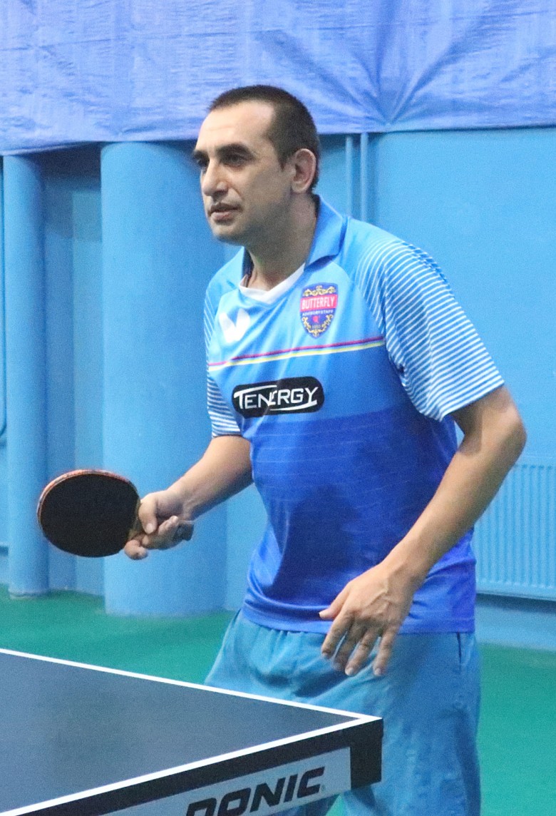 Салихов Руслан - настольный теннис фото