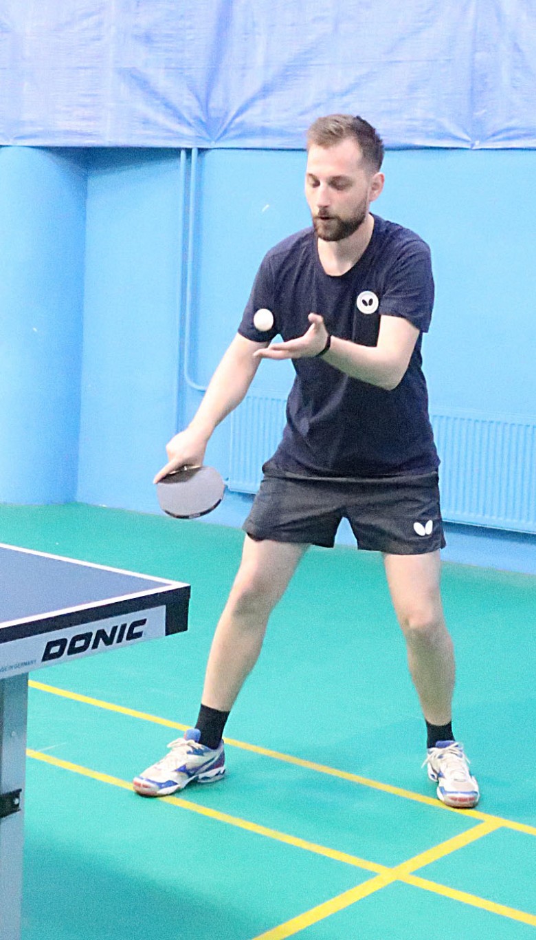 Игнатьев Вячеслав - настольный теннис фото