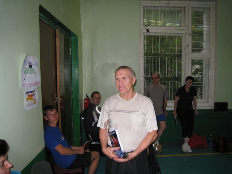 Абросимов, победитель 2 финала - настольный теннис фото