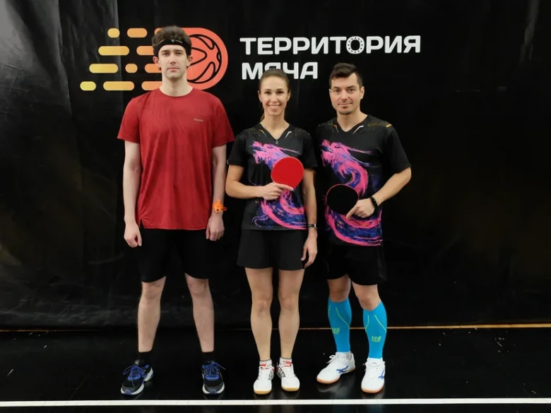 Команда Натэн Анстопабл  - настольный теннис фото