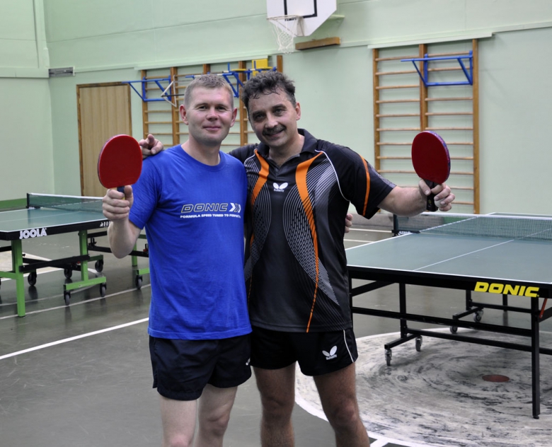 Симонов, Сибирцев - настольный теннис фото