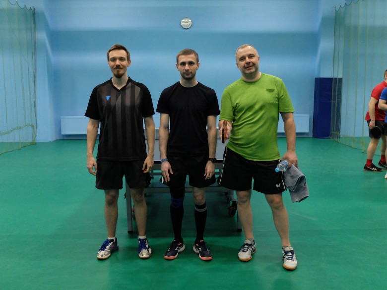 Команда Fantastic Three - настольный теннис фото