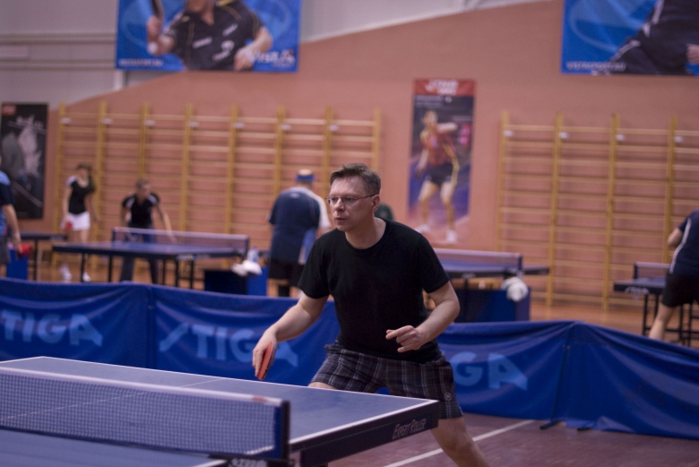 Олег Сурин - настольный теннис фото
