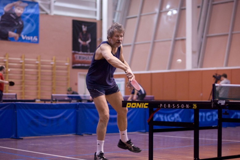Валерий Шаров (подставка) - настольный теннис фото