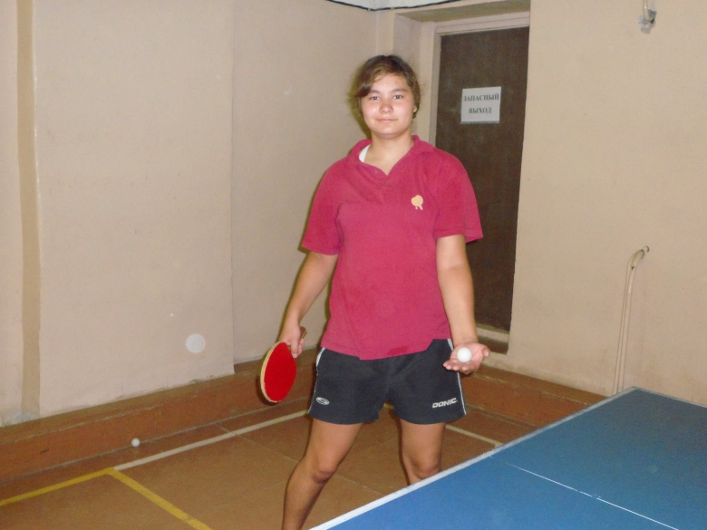 Оля Редженова - настольный теннис фото
