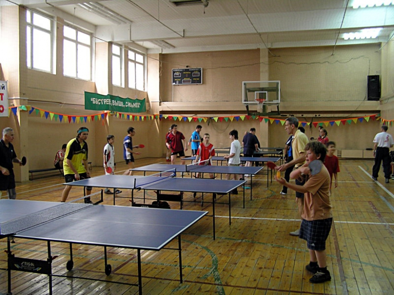 Зал в Сабурово - настольный теннис фото