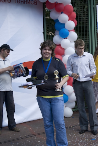 Nadenka29 заслуженная награда - настольный теннис фото