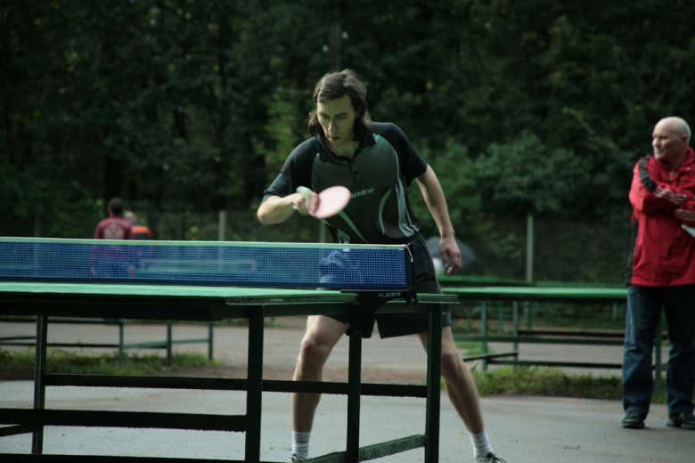 Илья - настольный теннис фото