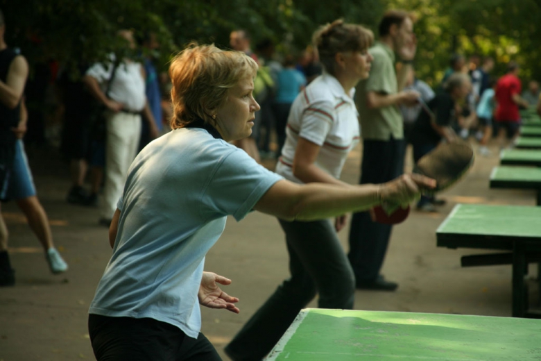 Елена Петрова, серьезный настрой - настольный теннис фото