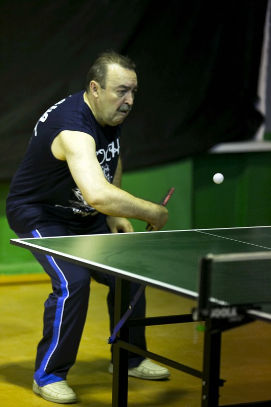 Руководитель школьной секции НТ Борис Николаевич. - настольный теннис фото