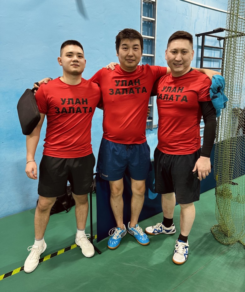Команда Улан Залата - настольный теннис фото