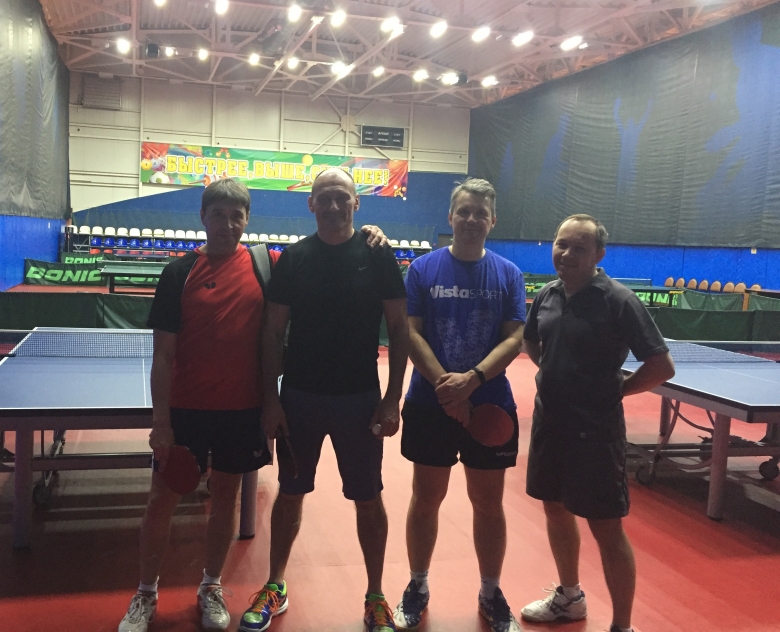 Участники возобновленного турнира в Холмах - настольный теннис фото